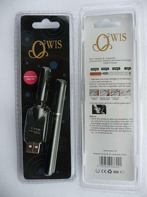 А ЭТО- УЖЕ НОРМАЛЬНАЯ ЭЛЕКТРОННАЯ СИГАРЕТА, С НОВЫМ ТИПОМ АТОМАЙЗЕРА.
