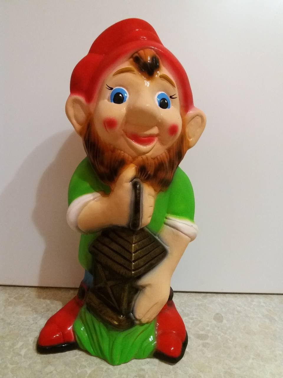 Гном с фонарем.jpg